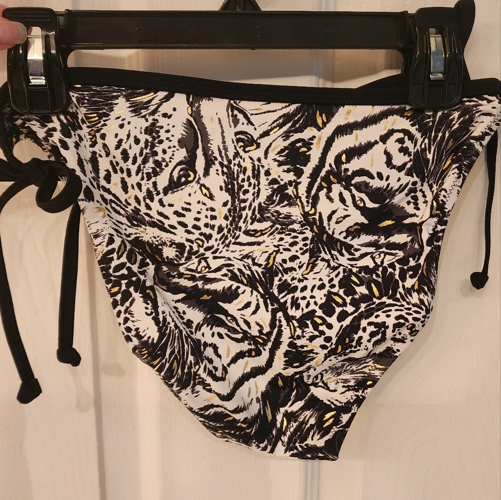 SEEKERS Australia White Tiger Triangle bikini black/white/gold SM top/Med Bottom